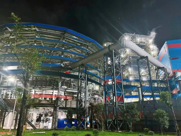 廣西翅冀鋼鐵有限公司轉底爐項目順利帶料投產-附圖2_副本.jpg